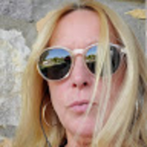 Meet your Posher, Lisa jo - Picture 1 of 1